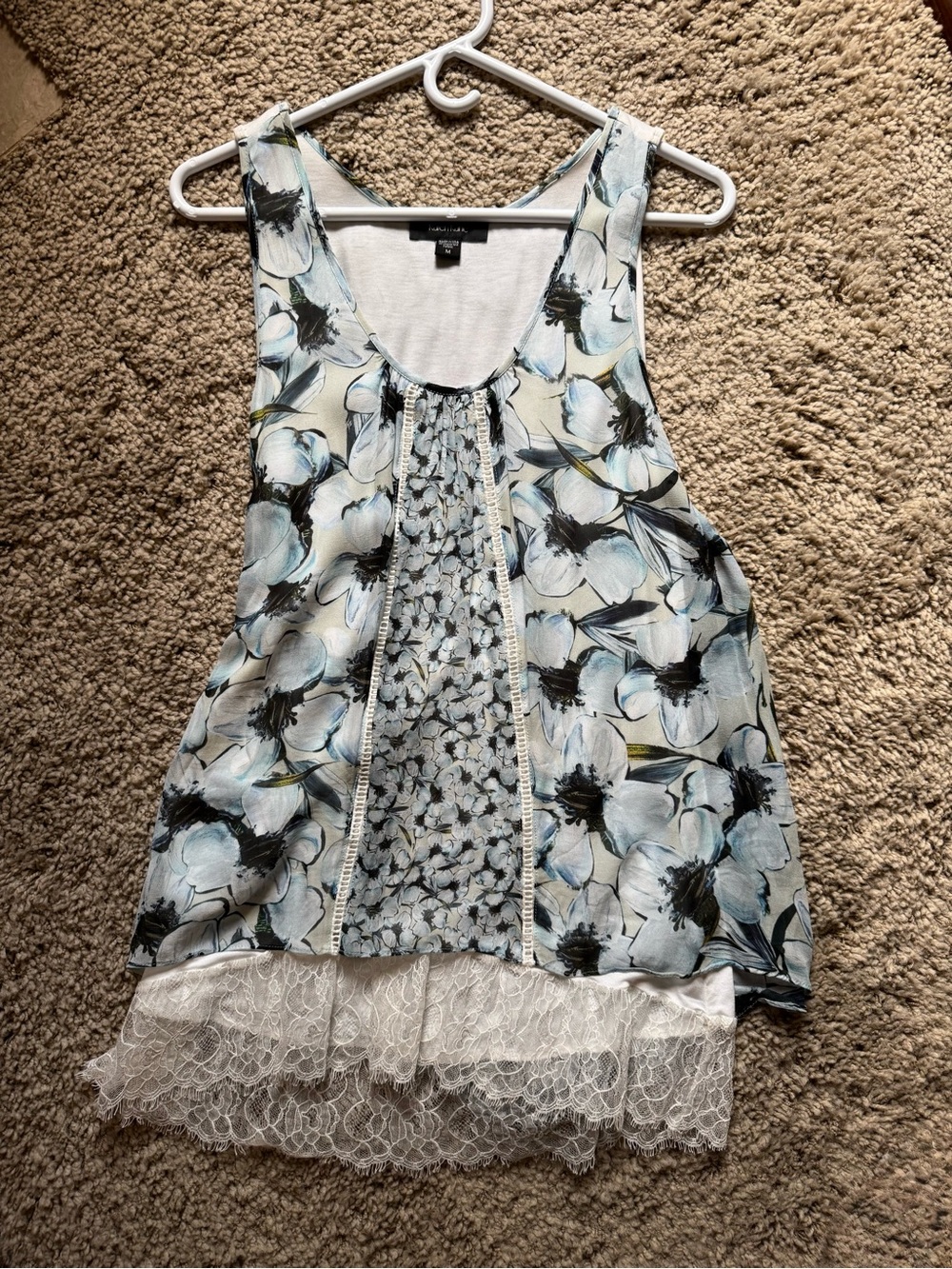 Karen Kane Blue Floral V-Neck Lace-Trim Tank